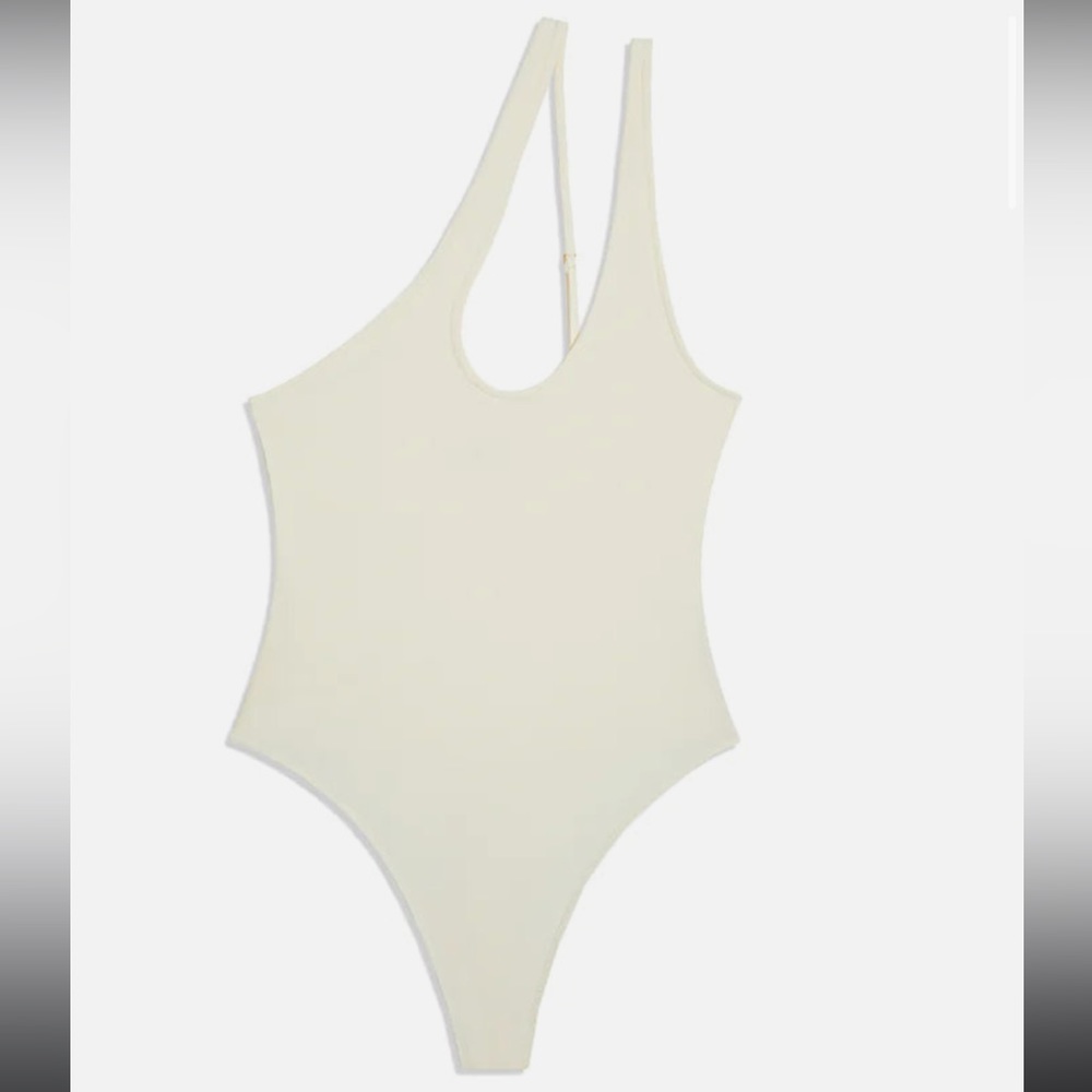 🟣 NWT WeWoreWhat Bodysuit